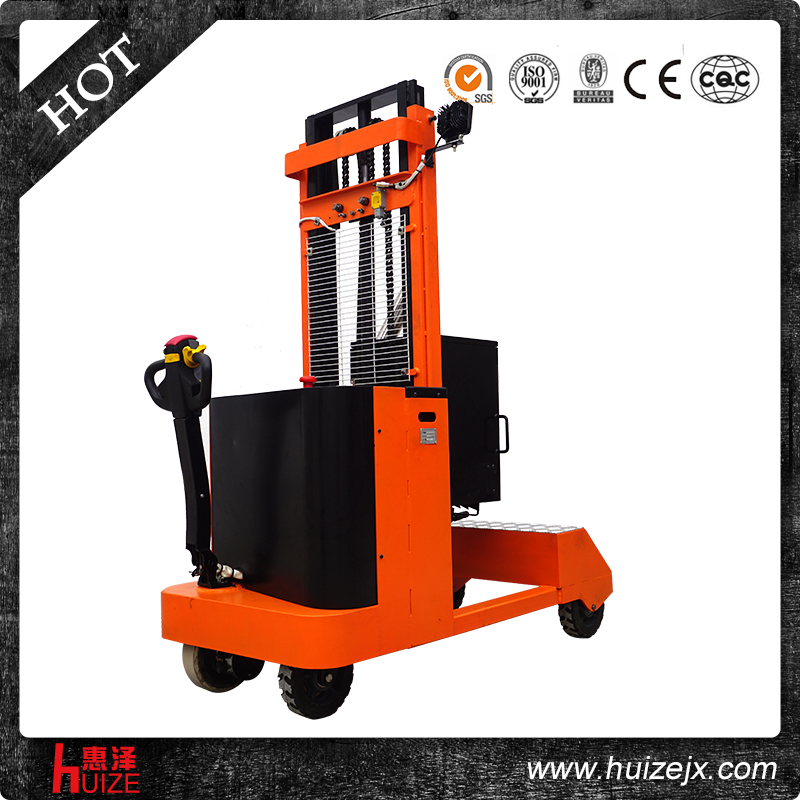 火車(chē)頭全電動(dòng)加沙車(chē) 火車(chē)頭全電動(dòng)加沙車(chē)